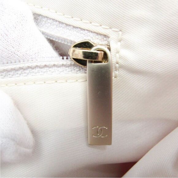 CHANEL Pink CC logo Travel  Ligne Tote - Picture 9 of 16